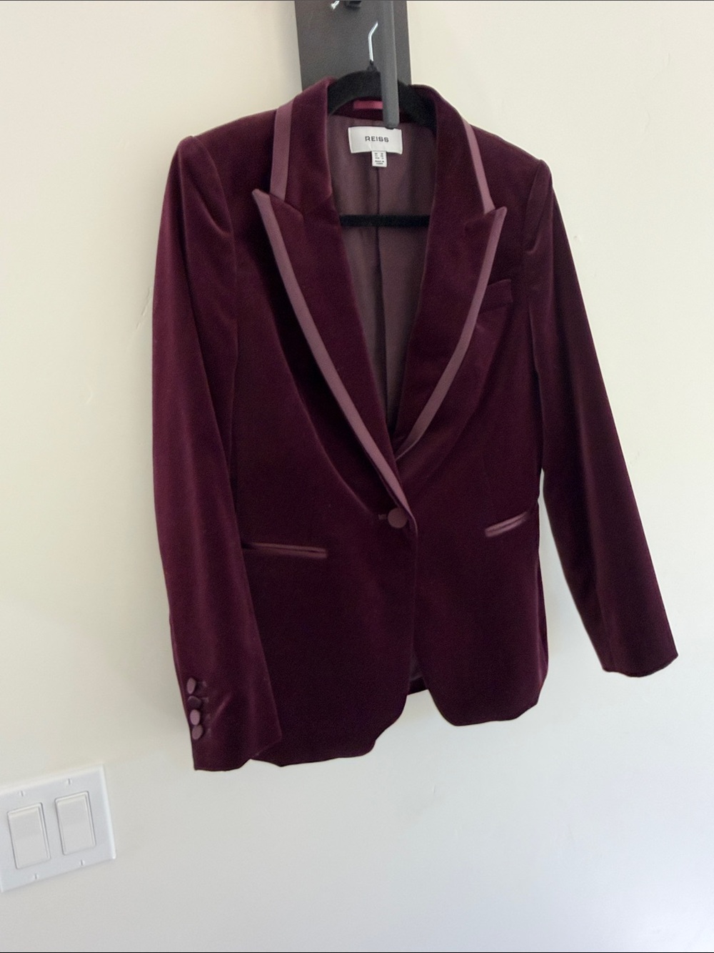 REISS Velvet Suit in Burgendy - Picture 11 of 11